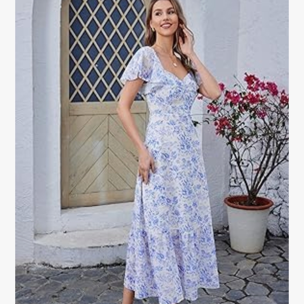 Chic Blue And White Floral Maxi Dress - Picture 3 of 16
